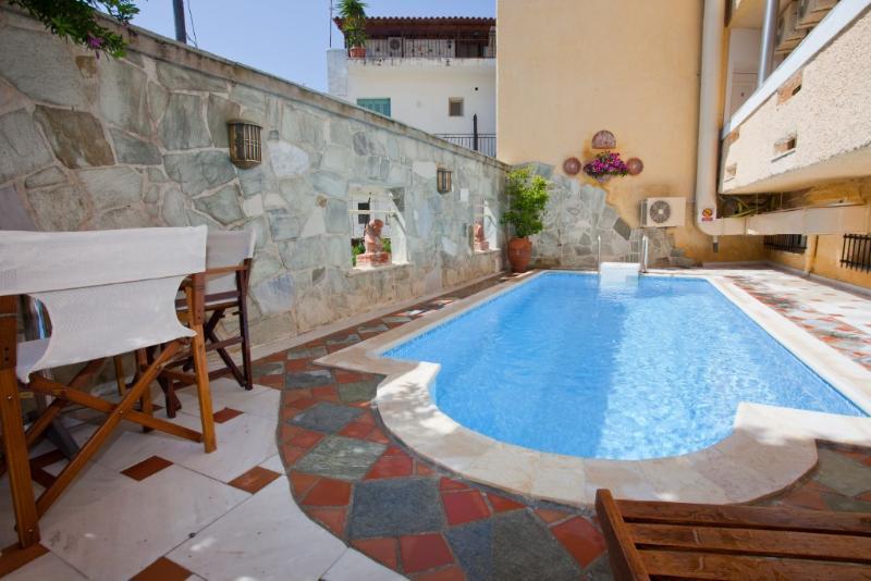 Thymis Home Skiathos Town Bagian luar foto