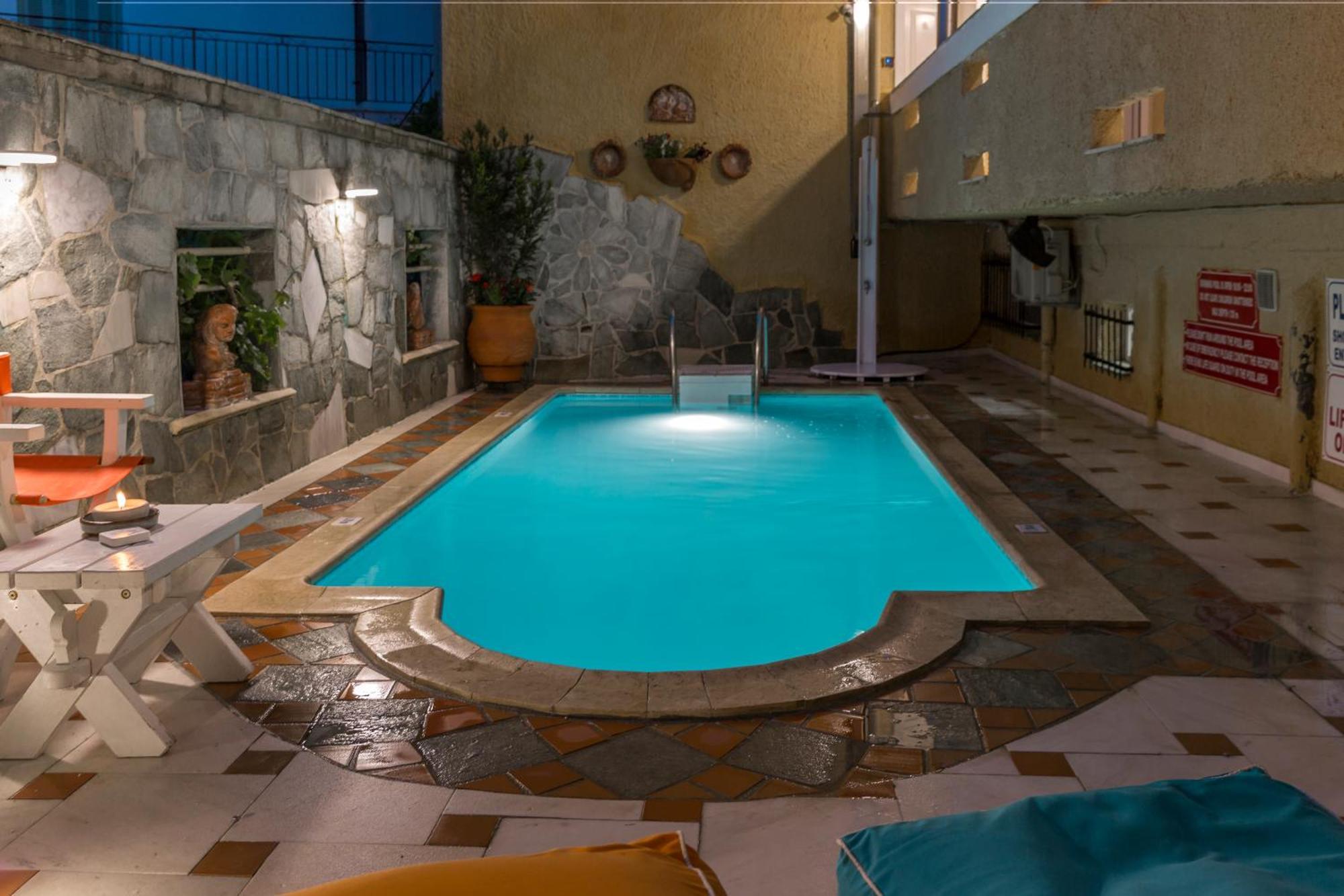 Thymis Home Skiathos Town Bagian luar foto